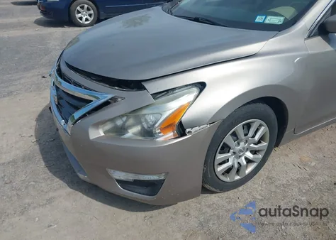 2013 Nissan Altima 2.5 S z USA, uszkodzony, nr VIN 1N4AL3AP9DC902973